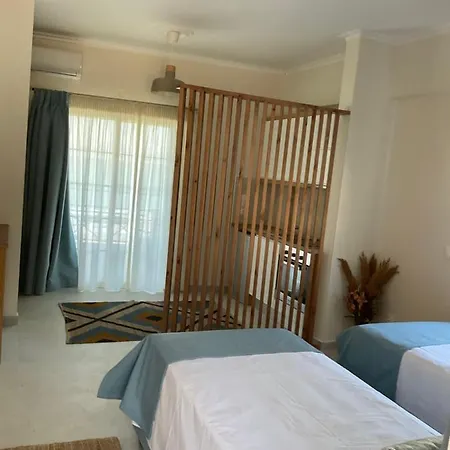 Nereides Suites Agios Gordios  Extérieur photo