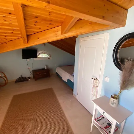 Nereides Suites Agios Gordios  Extérieur photo