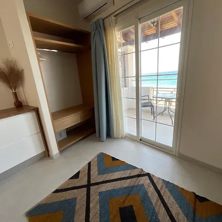 Nereides Suites Agios Gordios  Extérieur photo