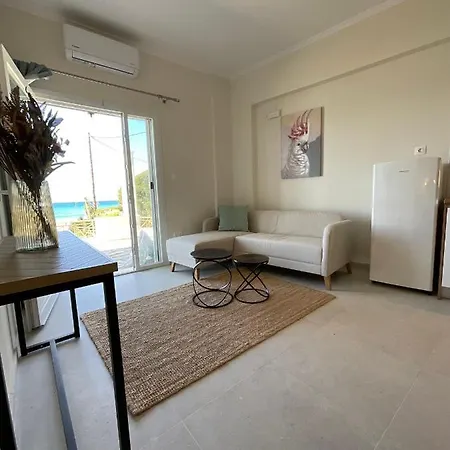 Nereides Suites Agios Gordios  Extérieur photo
