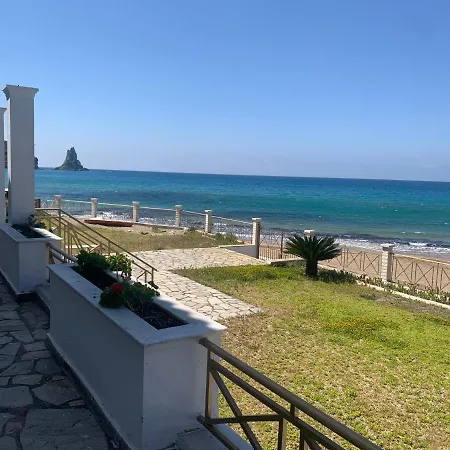 Nereides Suites Agios Gordios  Extérieur photo